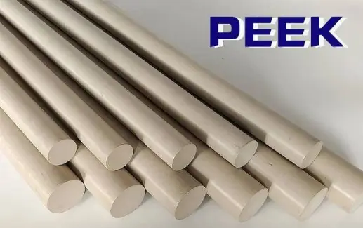 Erinevused CFR-PEEK, PEEK ja titaansulami pindpinevus