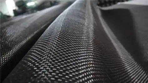 Uus tehnoloogia süsinikkiust tugevdatud termoplastiliste komposiitide kohta